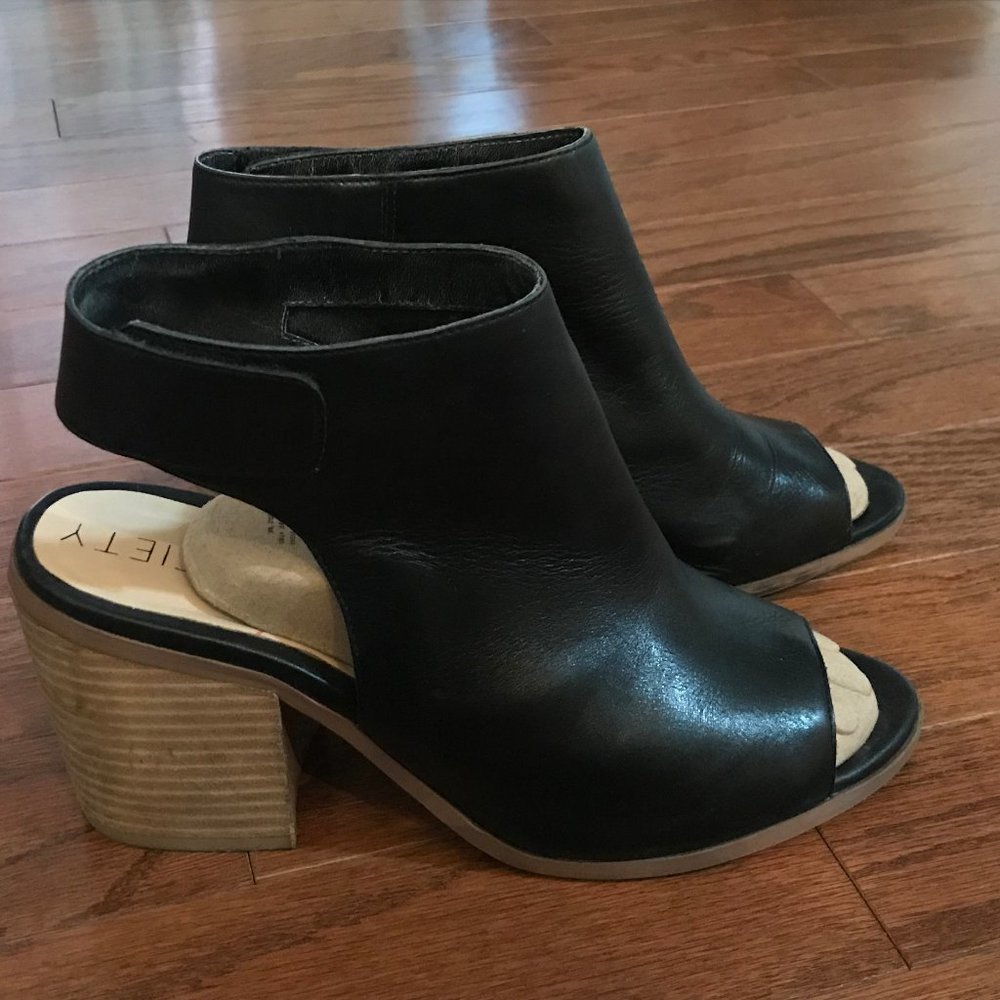 Sole Society Black Peep-toe Ankle Bootie size 9